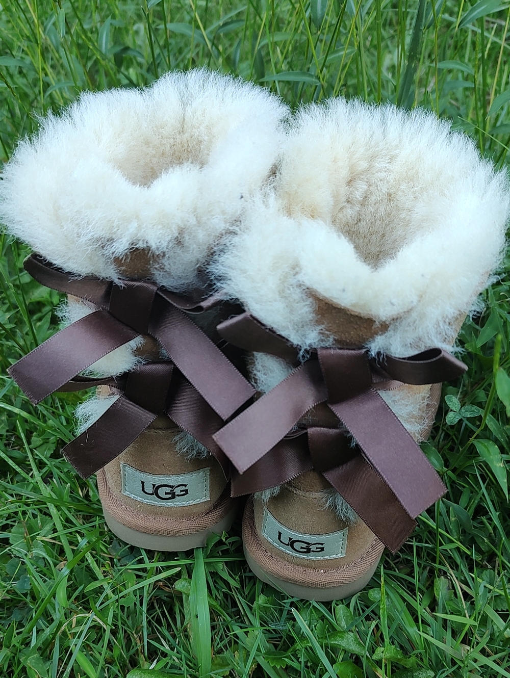 UGG Brown Bailey Bow Boots, Kids Size 10